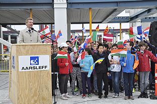 Lord Mayor Frank Jensen and children of all nations celebrated the construction - Solar-powered School of the Future - C.F. Møller. Photo: C.F. Møller