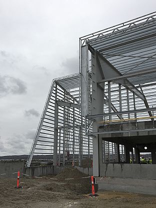 TOPPING OUT OF NEW WAREHOUSE - C.F. Møller
