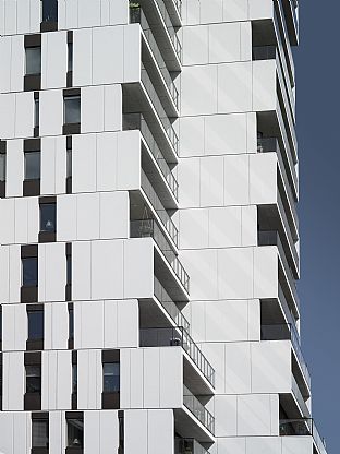 Arkitektene Ola Jonsson og Mårten Leringe får Betongprisen for Alviks Torn - C.F. Møller. Photo: Robin Hayes