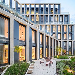 B-One, C.F. Møller Architects - Berlin Hyp-kontorer opnår DGNB Platin og Diamant for klimavenlig arkitektur i høj kvalitet - C.F. Møller. Photo: Franz Brück