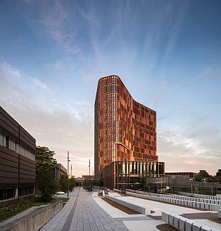 Copenhagen awards a prize to Maersk Tower - C.F. Møller. Photo: Adam Mørk