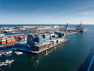 Fremtidens skole skabes i samspil mellem politik, pædagogik og arkitektur - C.F. Møller. Photo: Adam Mørk