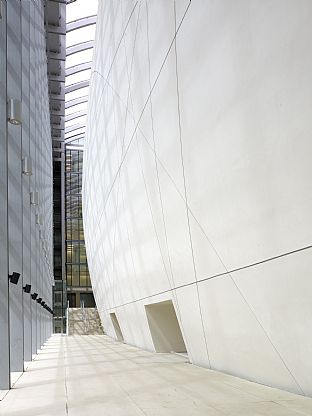 Grand Opening of the Darwin Centre - C.F. Møller. Photo: Torben Eskerod