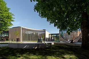 Horsens Gymnasium, C.F. Møller Architects - Hedres på Verdens arkitekturdag - C.F. Møller. Photo: C.F. Møller Architects / Julian Weyer