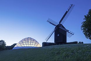 INNVIELSE AV VEKSTHUSENE I BOTANISK HAVE - C.F. Møller. Photo: Quintin Lake