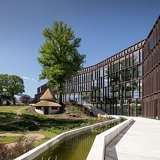 Landscape at Carlsberg headquarters by C.F. Møller Architects. - C.F. Møller Architects recognised for landscape project with integrated climate mitigation - C.F. Møller. Photo: Adam Mørk