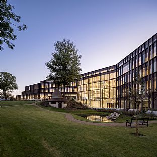 Landscape at Carlsberg headquarters by C.F. Møller Architects. - C.F. Møller Architects recognised for landscape project with integrated climate mitigation - C.F. Møller. Photo: Adam Mørk