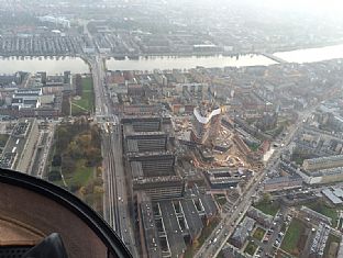 Maersk Building topping out - C.F. Møller. Photo: Mads Odgård