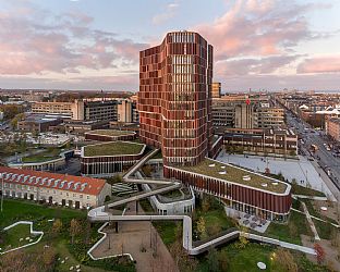 Maersk Tower wins Sustainable Campus Excellence Award - C.F. Møller. Photo: Adam Mørk