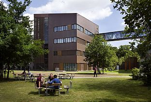 New science building in Copenhagen - C.F. Møller. Photo: Kurt Hoppe