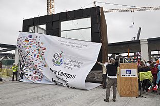 Revealing of the facade mock-up - FREMTIDENS SKOLE MED UNIK SOLCELLEFASADE - C.F. Møller. Photo: C.F. Møller