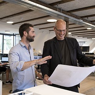 Ronny Niemann (right), Head of Quality, C.F. Møller Archtitects - C.F. Møller Architects godt ut av 2021 - C.F. Møller. Photo: C.F. Møller Architects / Peter Sikker Rasmussen
