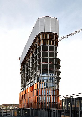 TAKLAGSFEST PÅ MÆRSK-BYGGNADEN - C.F. Møller. Photo: Hafnia