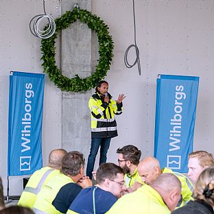 Taklagsfest för universitetsbyggnaden Amphitrite i Malmö - C.F. Møller. Photo: Peter Sikker Rasmussen