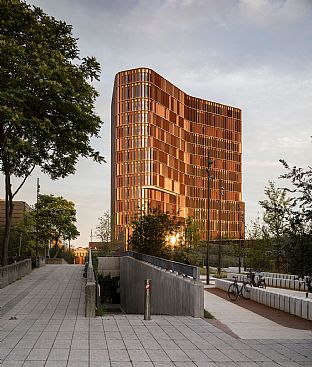 The Maersk Tower awarded for its innovative facade - C.F. Møller. Photo: Adam Mørk