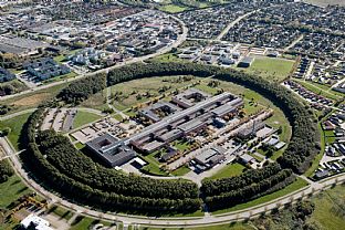The existing complex - Vinnare av Universitetssygehus Køge Fas 1 - C.F. Møller