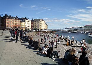 The masterplan re-establishes the waterfront to give Södermalm a new face - Masterplan for the Slussen area in Stockholm - C.F. Møller. Photo: Foster + Partners and Berg Arkitektkontor