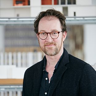 Thue Borgen Hasløv, partner & architect, C.F. Møller Architects - C.F. Møller Architects vinner European Green Award för renoveringsprojekt i Zürich - C.F. Møller. Photo: Hans Christian Jacobsen