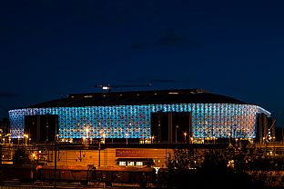 Zlatan hyllar Friends Arena  - C.F. Møller. Photo: Håkan Dahlström