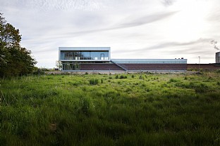  Abwasserkläranlage Ost Personalgebäude. C.F. Møller. Photo: Martin Schubert