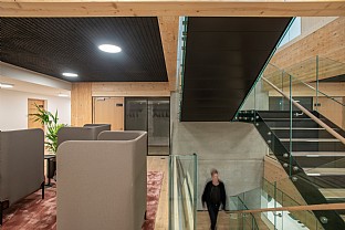  Campus BØGEHØJ, Bøgelunden konference- og værelsesfløj. C.F. Møller. Photo: Julian Weyer