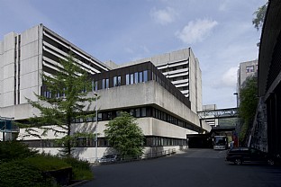  Mottaksklinikk på Haukeland Universitetssykehus, Bergen. C.F. Møller. Photo: Nils Petter Dale