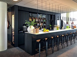  Musikhuset Aarhus - Maestro, Cocktailbar. C.F. Møller. Photo: Jon Brøcker