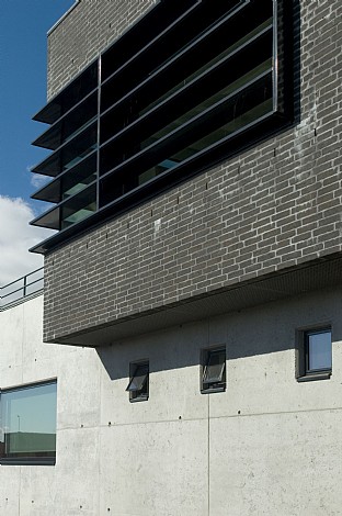  Port of Aarhus, Gate building. C.F. Møller. Photo: Julian Weyer